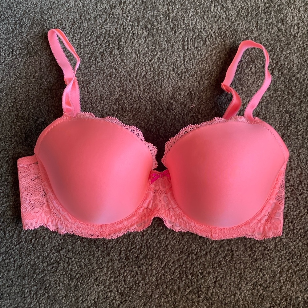 Victoria’s Secret Dream Angels lined Demi bra